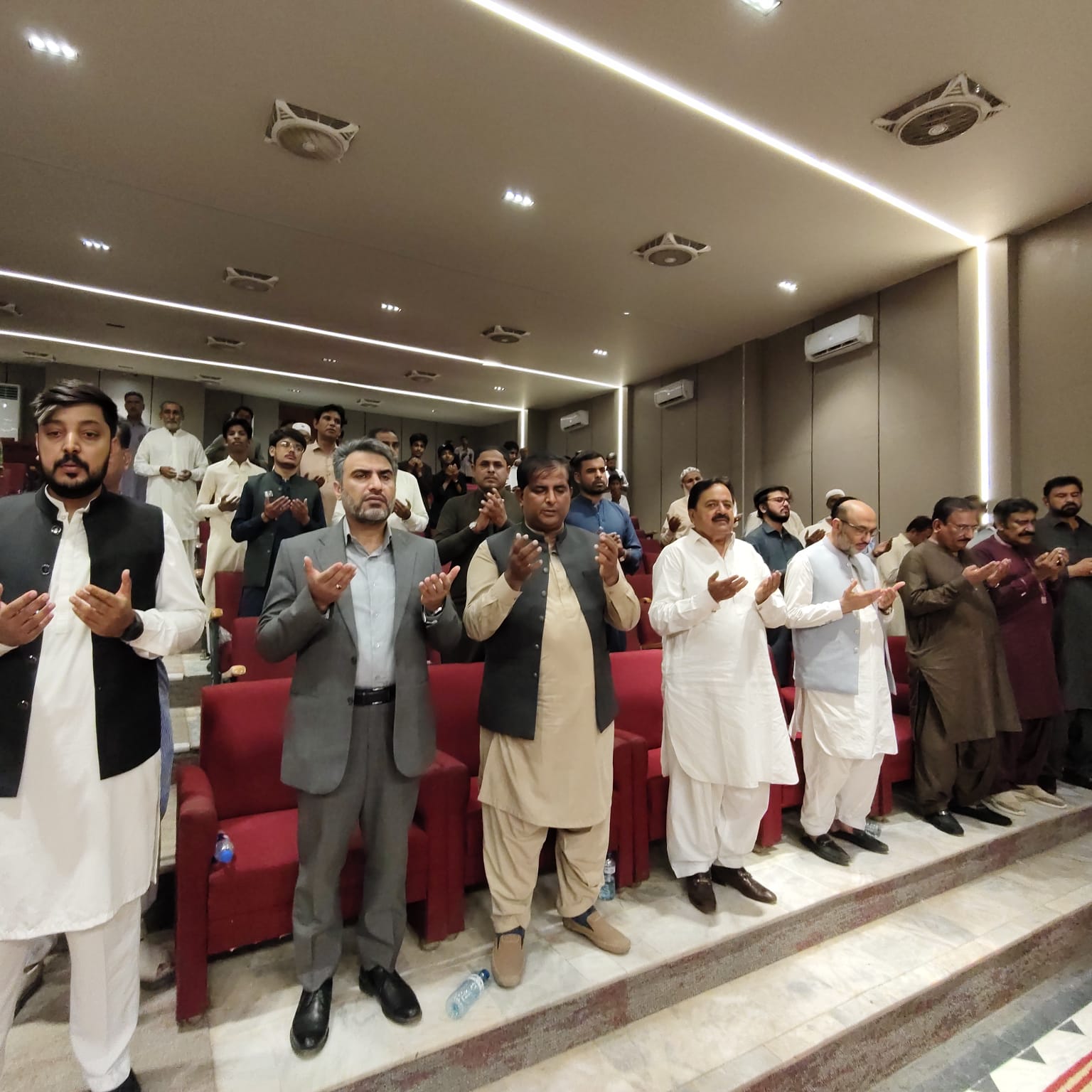 بارہ ربیع الاول میلاد مصطفیٰ صلی اللہ علیہ وآلہ وسلم ممتاز آڈیٹوریم سندھ صوبائی عجائب گھر میں محفل  نعت خوانی کا انعقاد